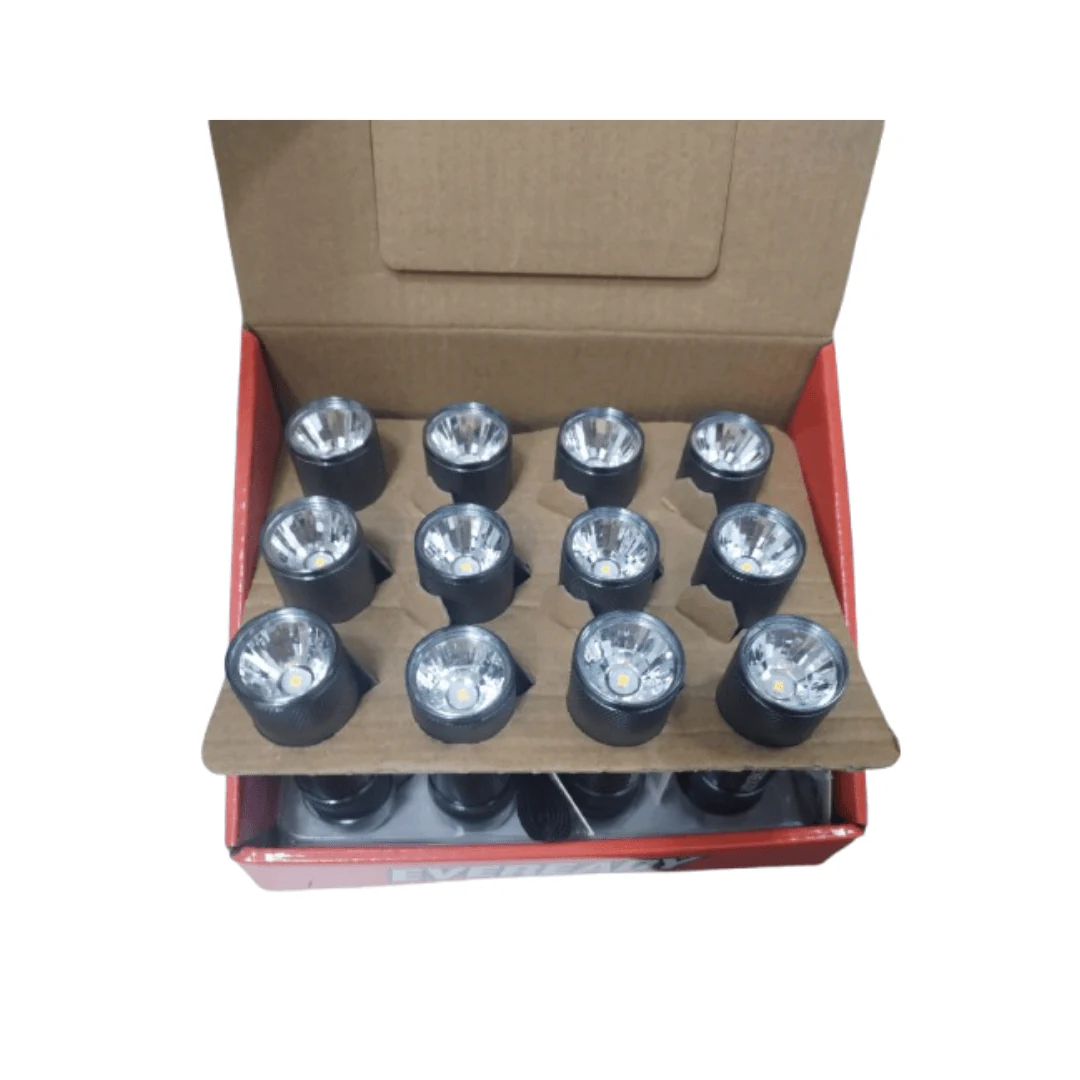 Linterna Eveready Metálica Led 3 Pilas Aaa Incluidas X 12und. INCREIBLE